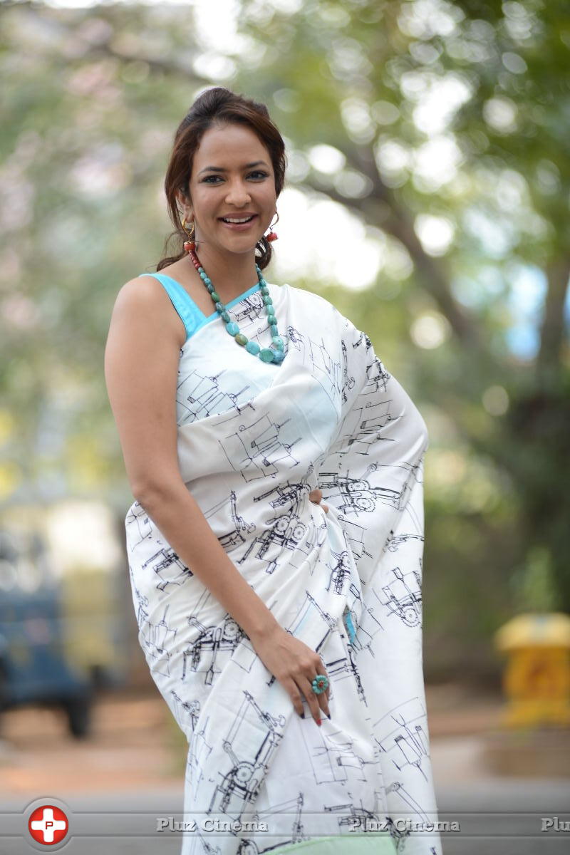 Lakshmi Manchu at Budugu Movie Trailer Launch Event Stills | Picture 916552