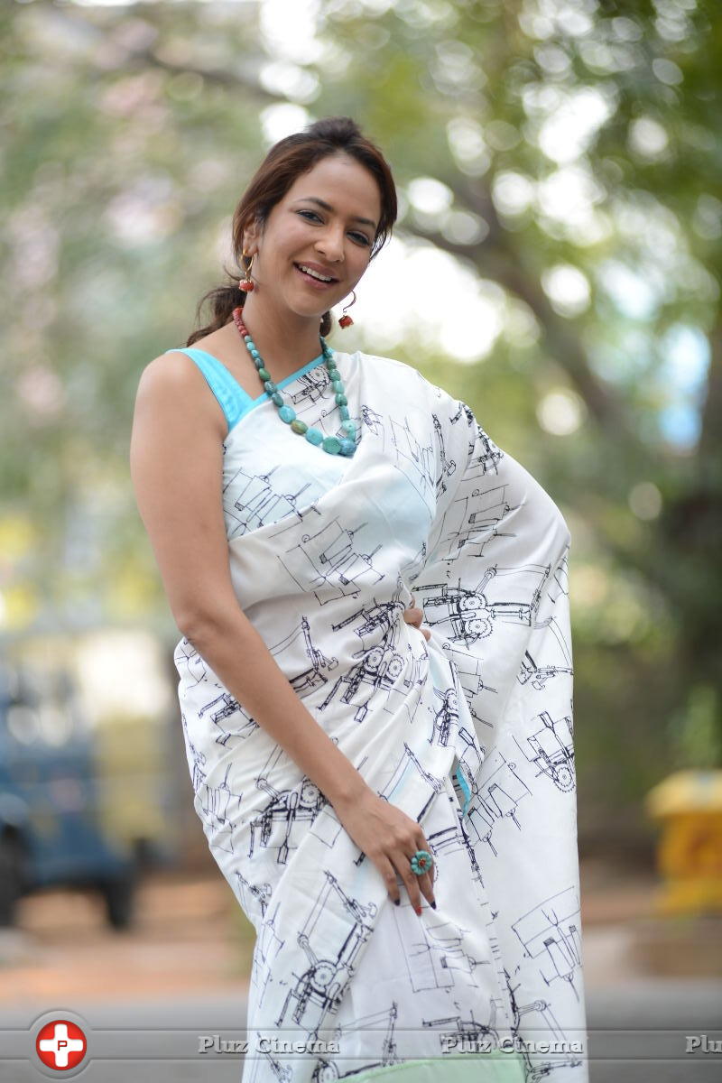 Lakshmi Manchu at Budugu Movie Trailer Launch Event Stills | Picture 916553