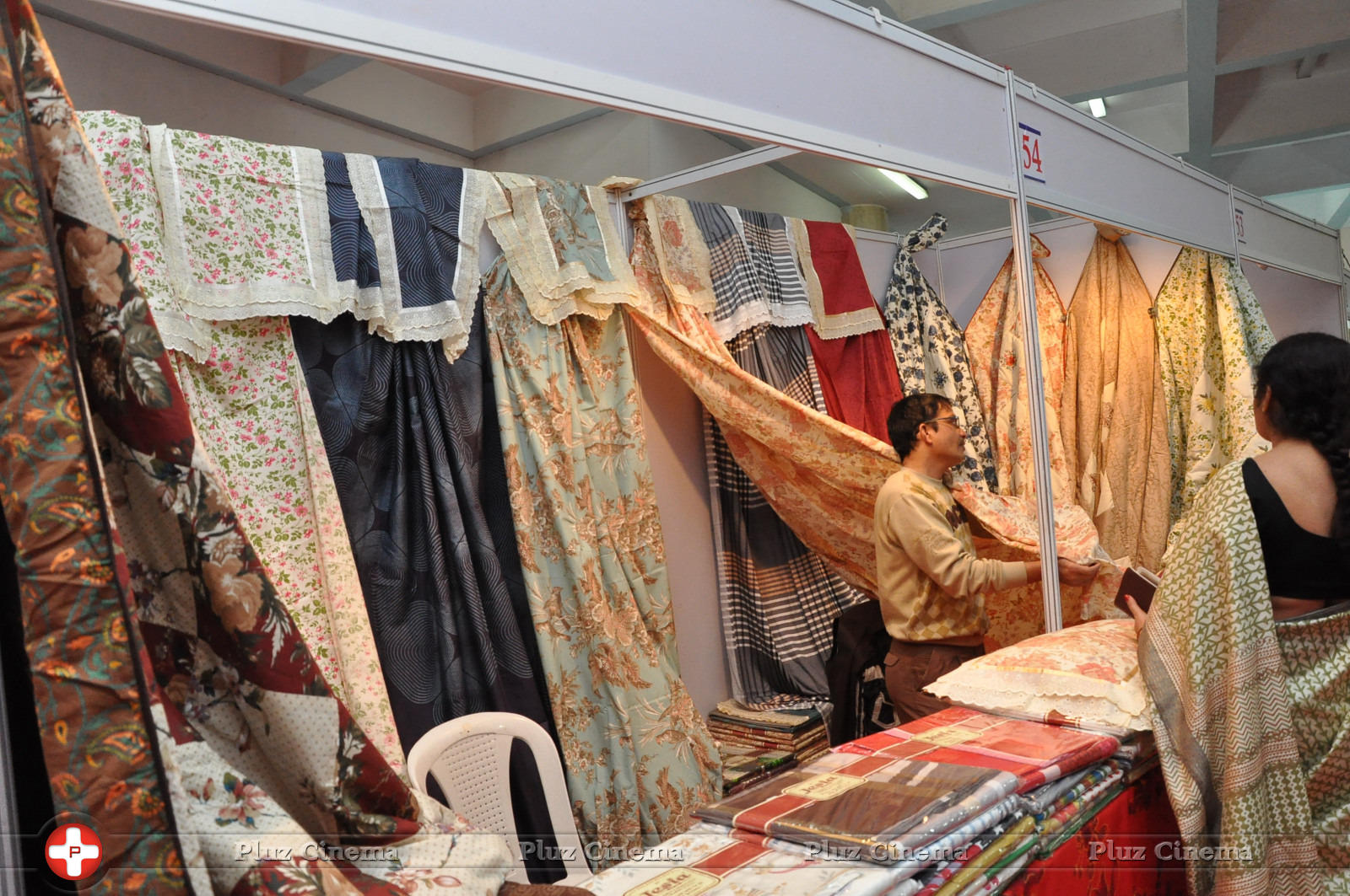 Soumya Sukumar Inaugurates Vivanyas handloom Silks and Cottons Expo Stills | Picture 918953
