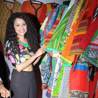 Soumya Sukumar - Soumya Sukumar Inaugurates Vivanyas handloom Silks and Cottons Expo Stills