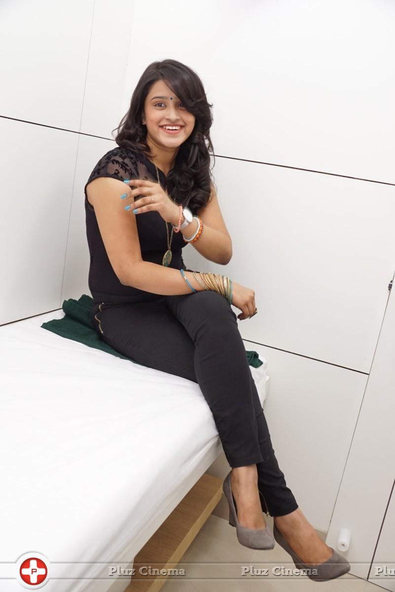 Priya Anduluri at Naturals Hair and Beauty Salon Launch Stills | Picture 921431