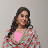 Regina Cassandra Cute Stills | Picture 922034