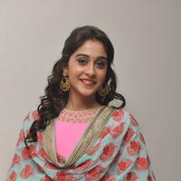 Regina Cassandra Cute Stills | Picture 922035