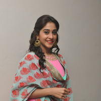 Regina Cassandra Cute Stills | Picture 922059