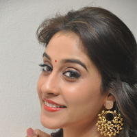 Regina Cassandra Cute Stills | Picture 922097