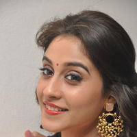 Regina Cassandra Cute Stills | Picture 922099