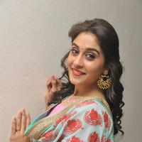 Regina Cassandra Cute Stills | Picture 922102