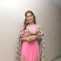 Regina Cassandra Cute Stills | Picture 922112