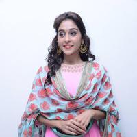 Regina Cassandra Cute Stills | Picture 922123