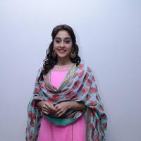 Regina Cassandra Cute Stills | Picture 922139