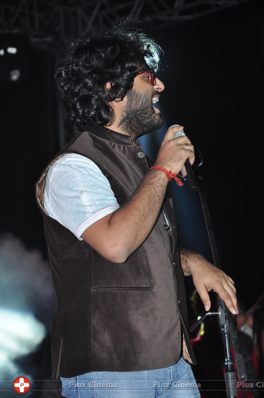 Arijit Singh - Arijit Singh steal Hyderabadis hearts with his Magical Voice Stills | Picture 921934