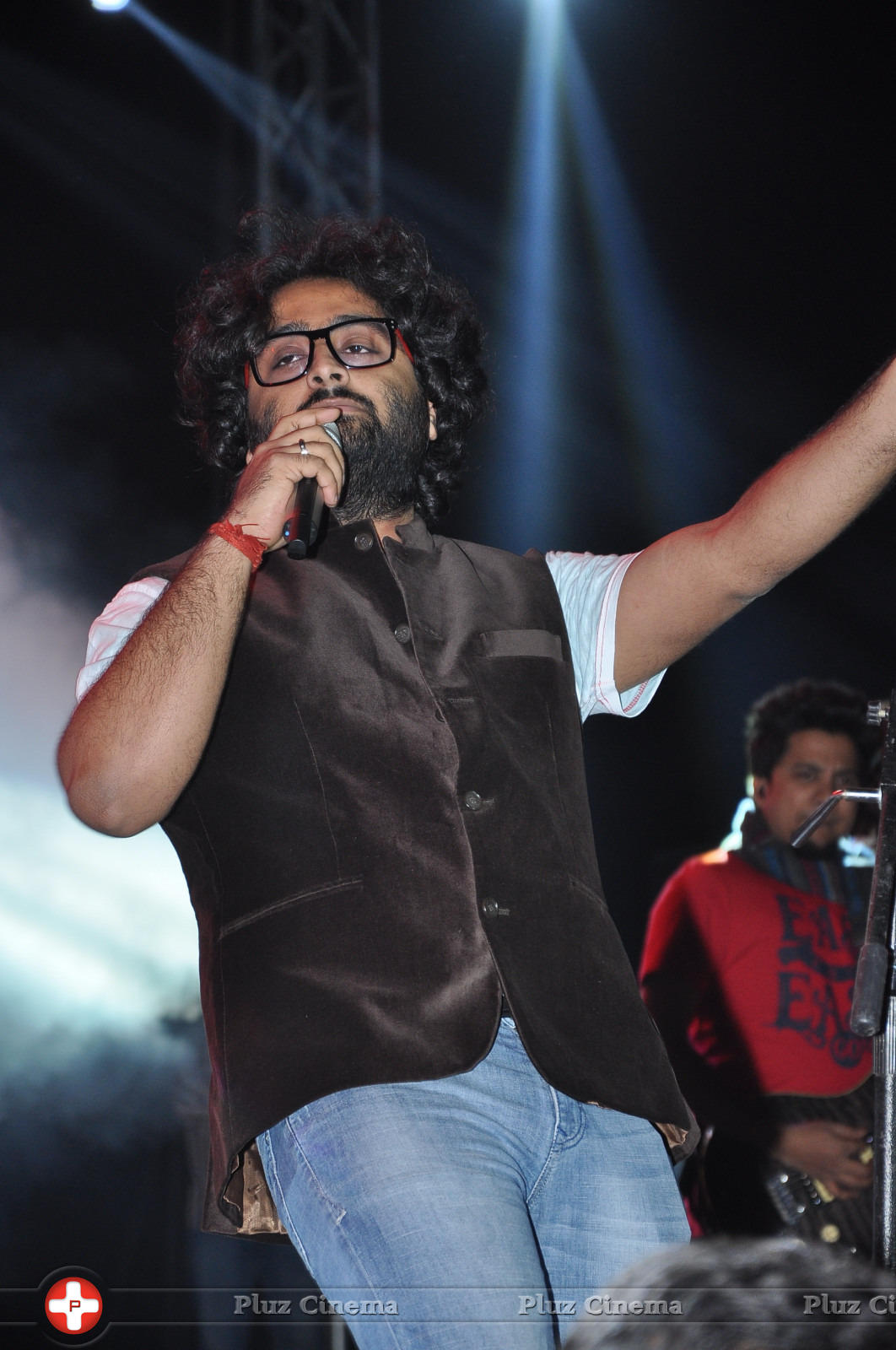 Arijit Singh - Arijit Singh steal Hyderabadis hearts with his Magical Voice Stills | Picture 921935