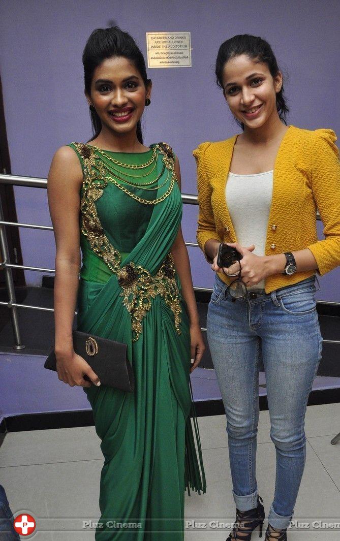 Celebs at Naa Bangaru Thalli Premiere Show Photos | Picture 876063