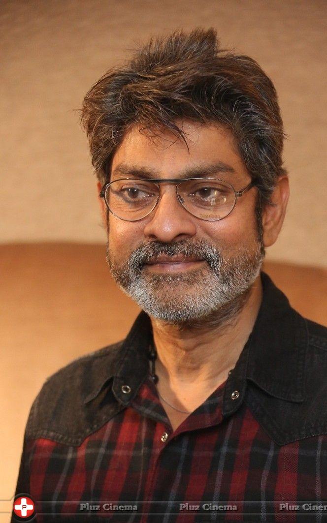 Telugu Filmnagar  MEET THE STAR Hero JagapathiBabu is coming to meet you  guys Answer this simple question and get a chance to meet and interact  with him directly Which Look do