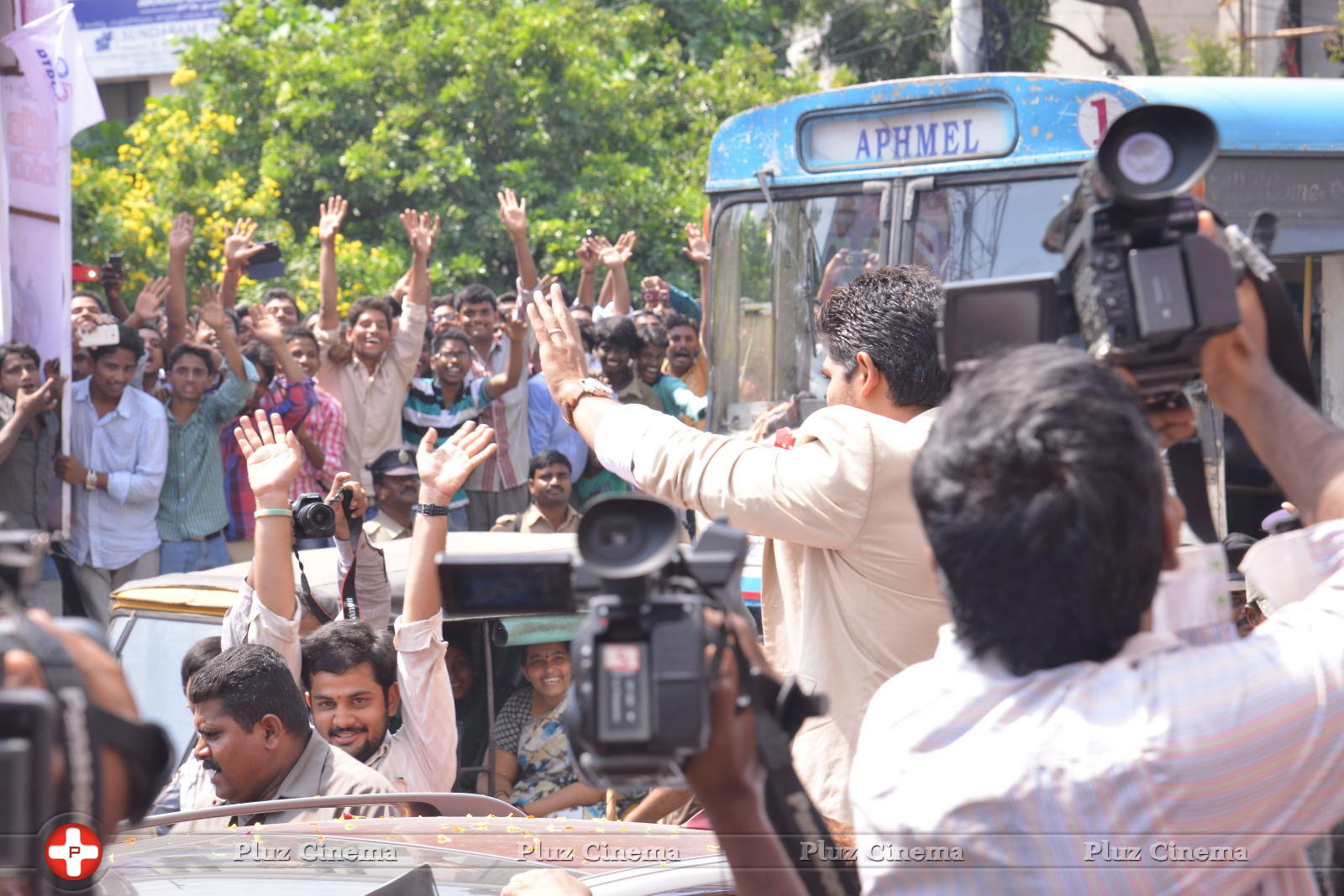 Allu Arjun Launches Lot Mobiles at Vijayawada | Picture 849519
