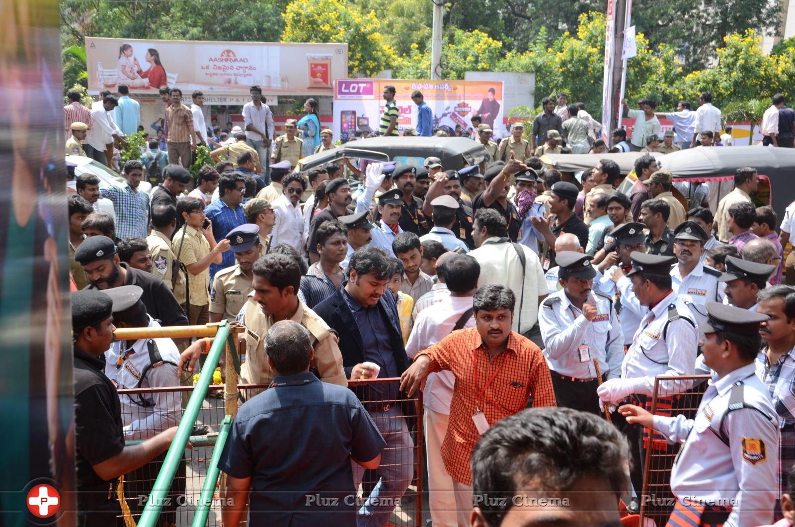 Allu Arjun Launches Lot Mobiles at Vijayawada | Picture 849585