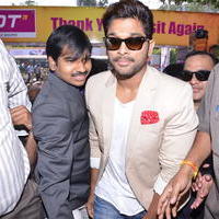 Allu Arjun Launches Lot Mobiles at Vijayawada | Picture 849619