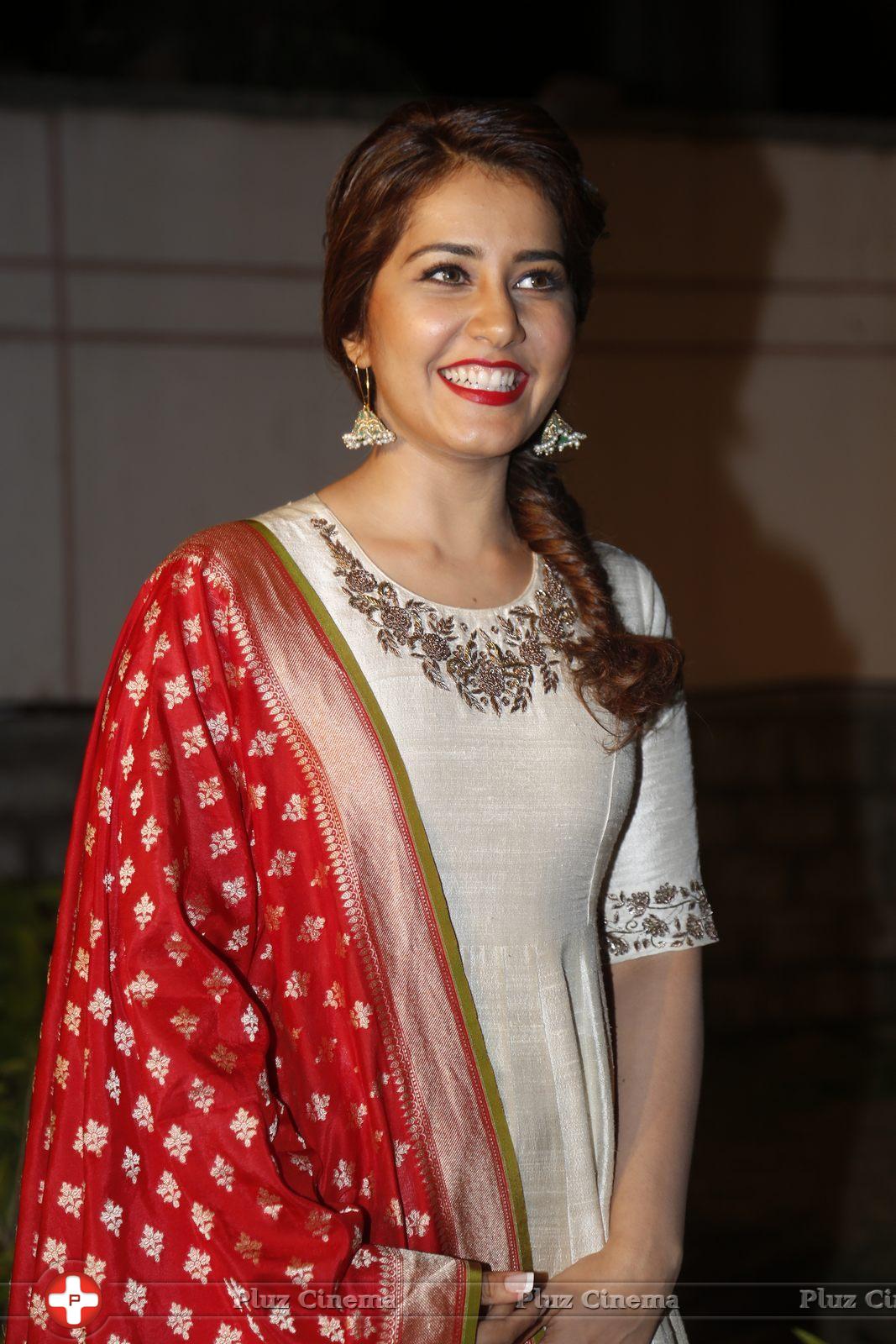 Rashi Khanna at Santosham Awards Curtain Raiser Press Meet Photos | Picture 1086494