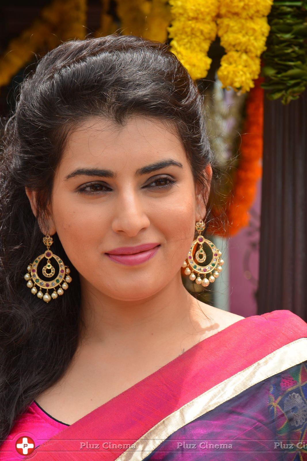 Archana - Archana Launches Srinivasa Textiles Photos | Picture 1088465