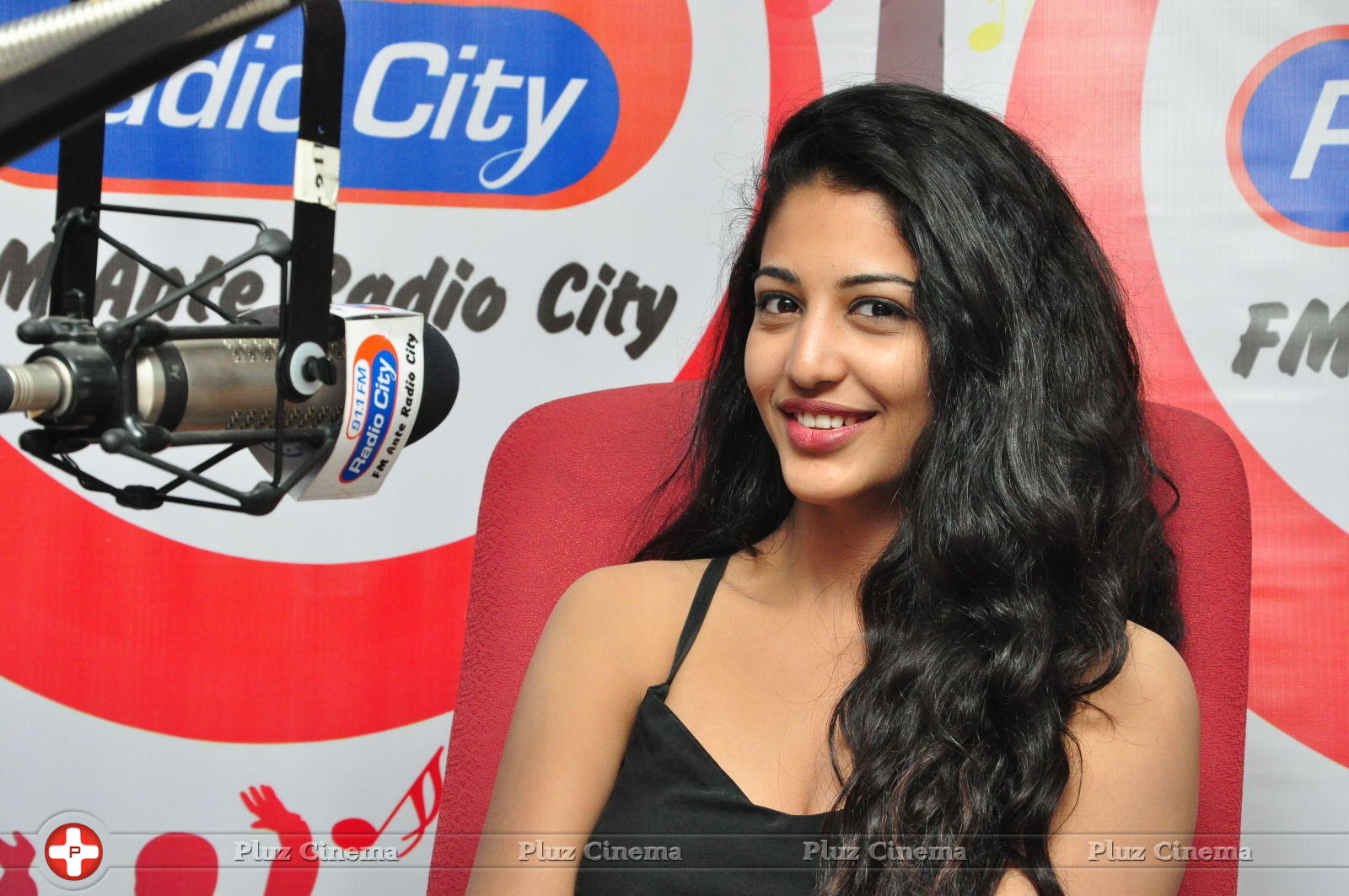 Daksha Nagarkar - Hora Hori Movie Team at Radio City Stills | Picture 1087515