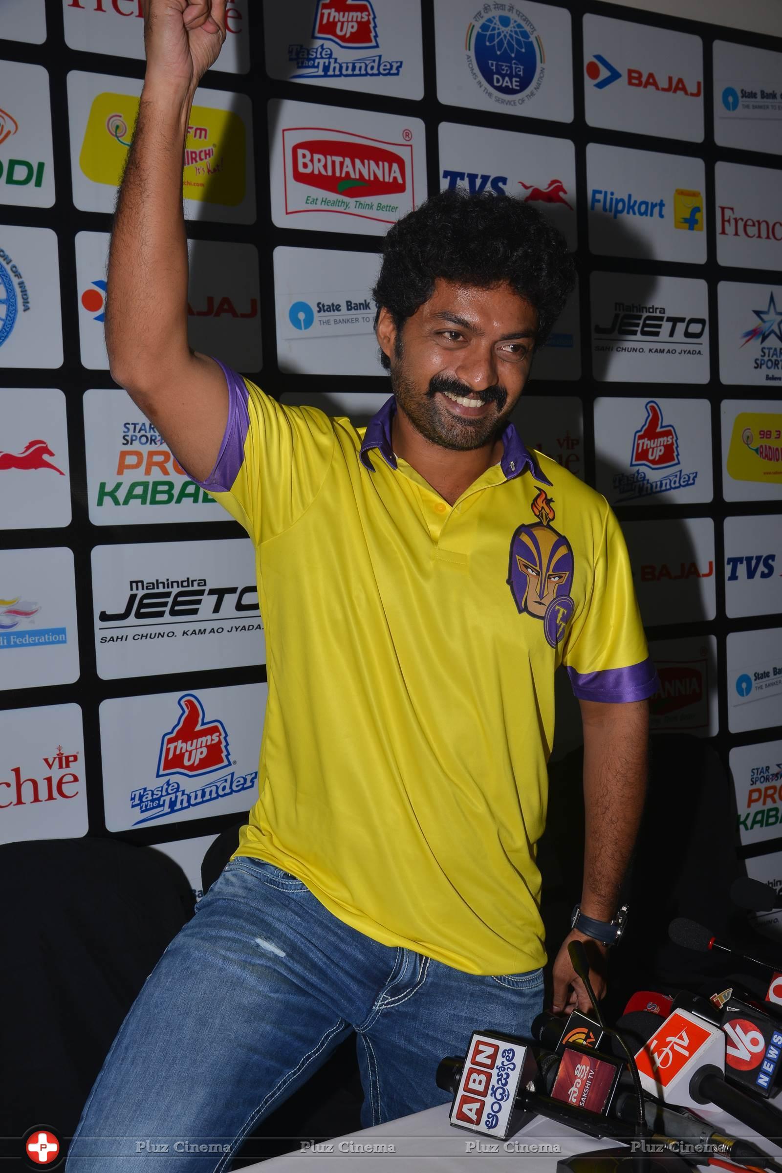Nandamuri Kalyan Ram - Celebrities at PRO Kabaddi Match Stills | Picture 1090543