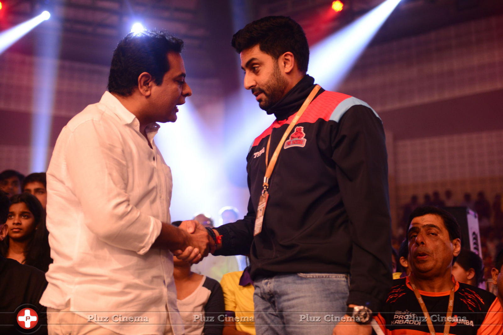 Chiranjeevi and Abhishek Bachchan at PRO Kabaddi Match Photos | Picture 1091404