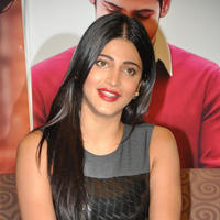 Shruti Haasan at Srimanthudu Movie Press Meet Photos | Picture 1093608