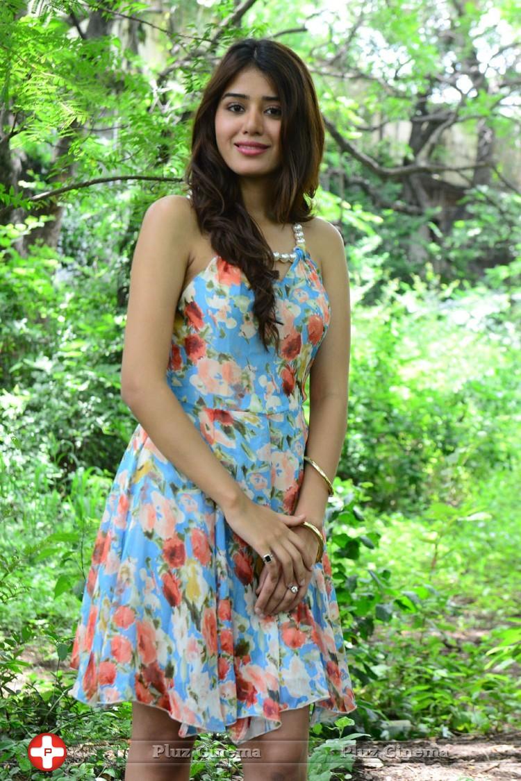 Aarti Chhikara Latest Stills | Picture 1097147