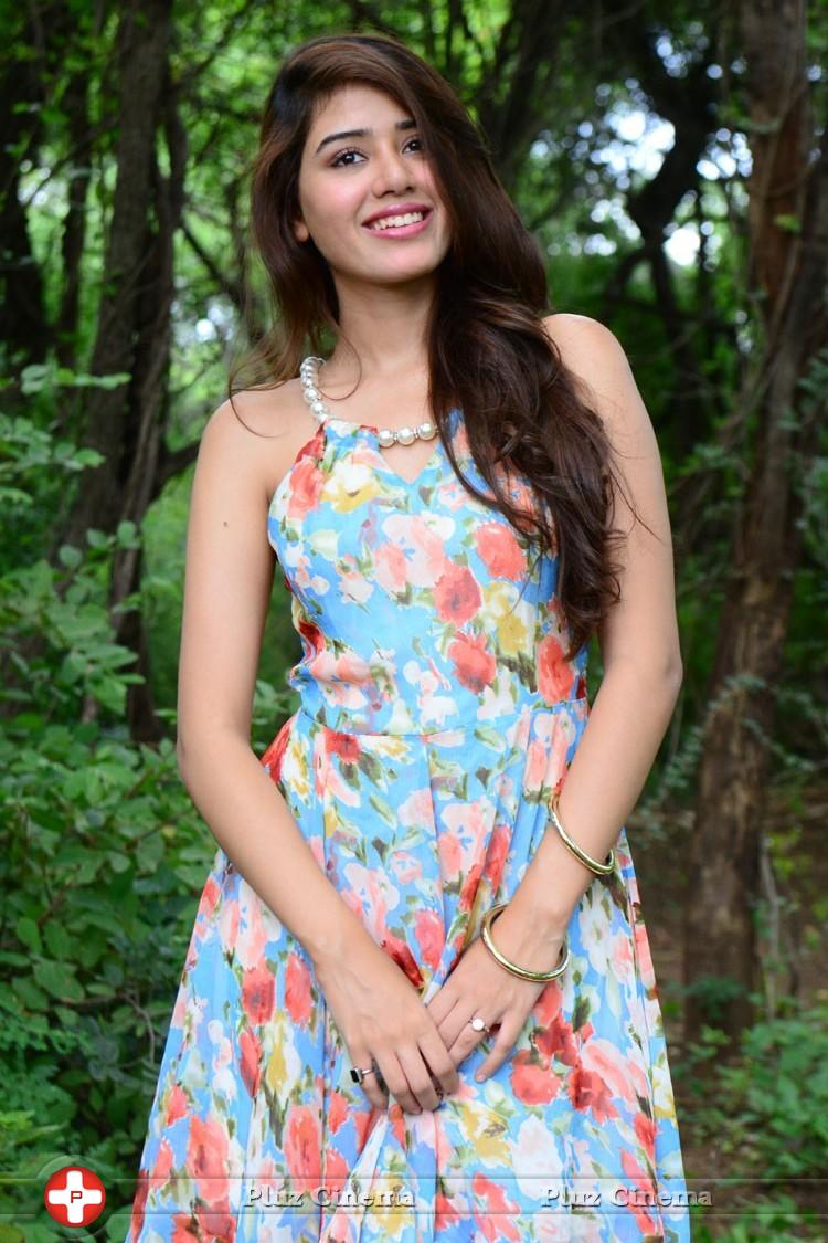 Aarti Chhikara Latest Stills | Picture 1097156