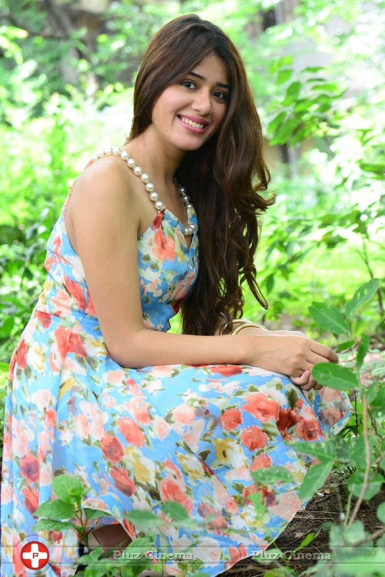 Aarti Chhikara Latest Stills | Picture 1097164