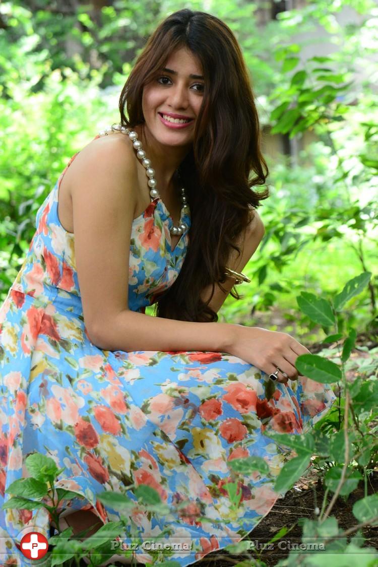 Aarti Chhikara Latest Stills | Picture 1097169