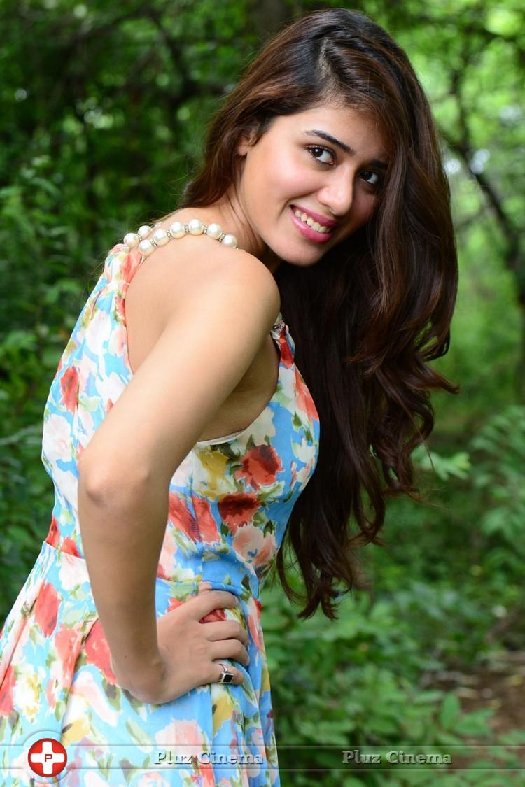 Aarti Chhikara Latest Stills | Picture 1097173