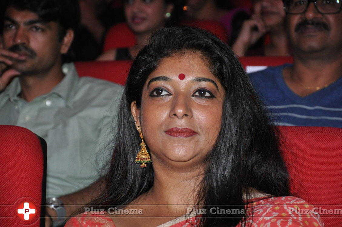 Sithara (Actress) - Srimanthudu Movie Thanks Meet Photos | Picture 1098356