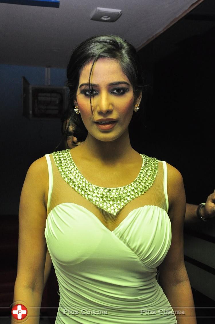 Poonam Pandey at Malini And Co Press Meet Stills | Picture 1105254