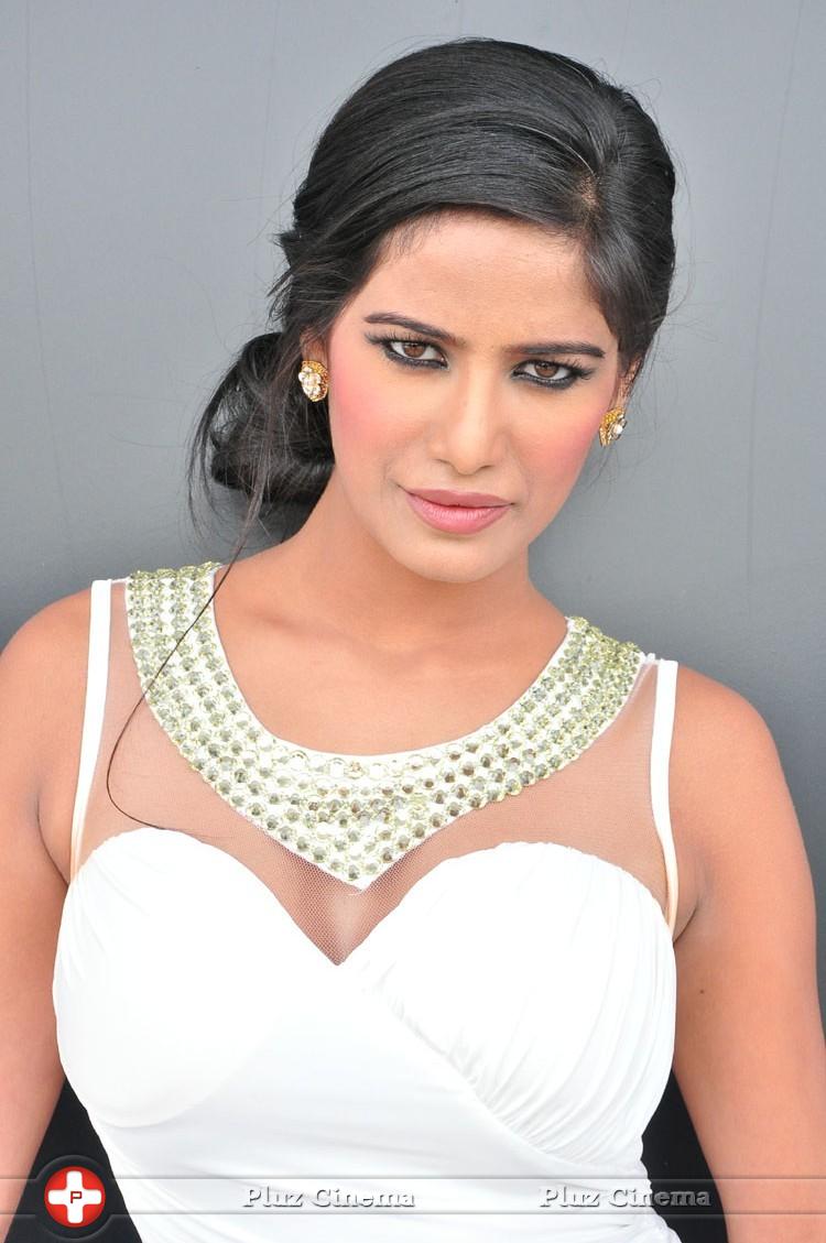 Poonam Pandey at Malini And Co Press Meet Stills | Picture 1105258