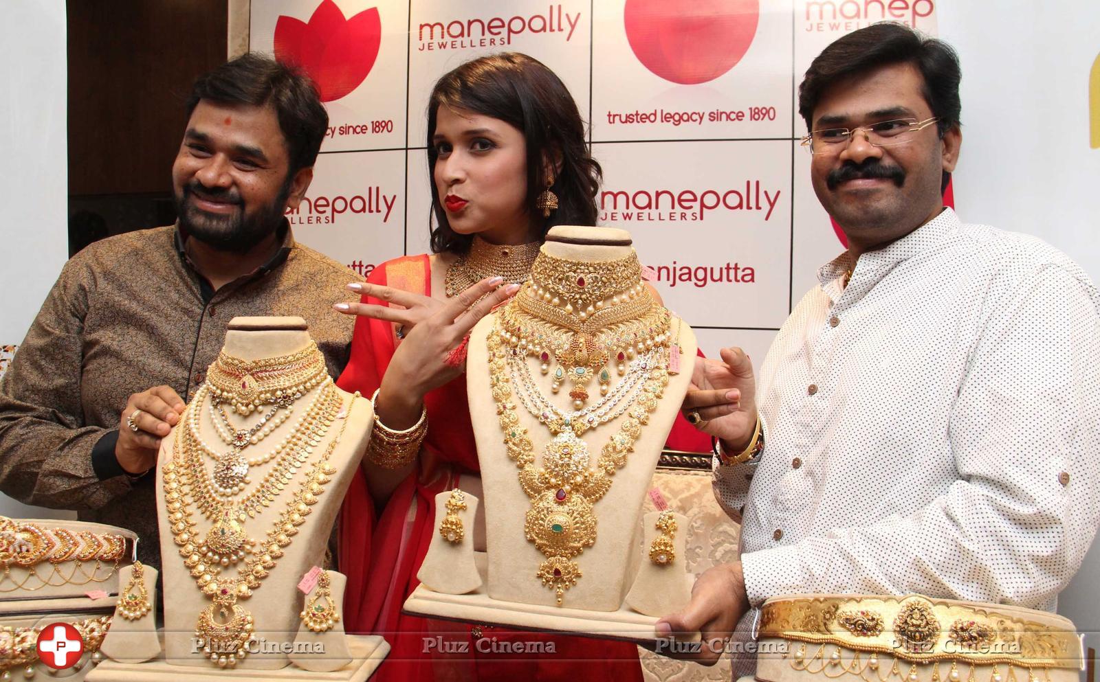 Vaddanam and Uncut Diamond Mela Launch at Manepally Jewellers Stills | Picture 1174619
