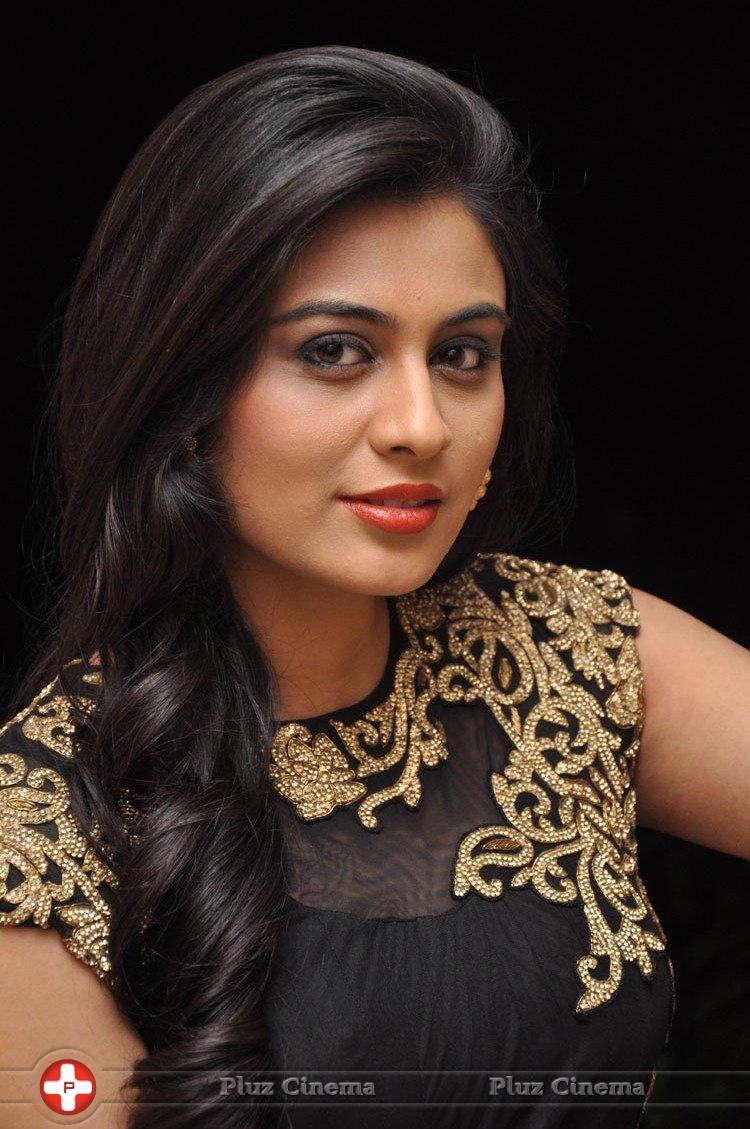 Neha Hinge at Valli Movie First Look Launch Photos | Picture 1179906