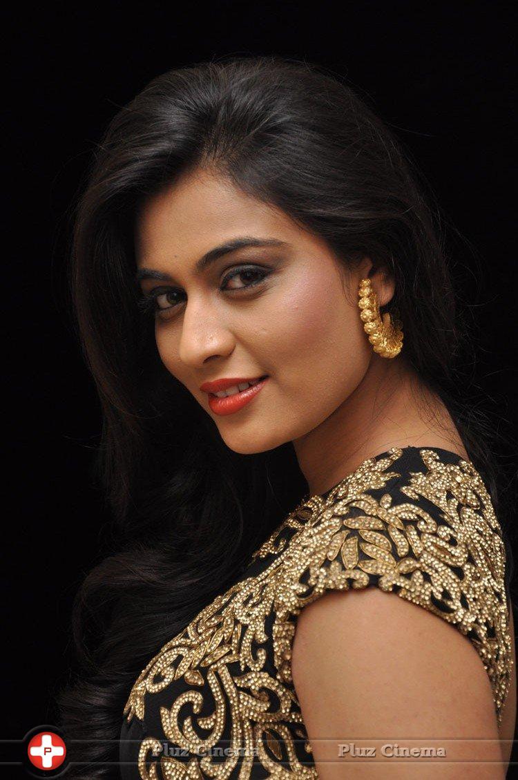 Neha Hinge at Valli Movie First Look Launch Photos | Picture 1179912