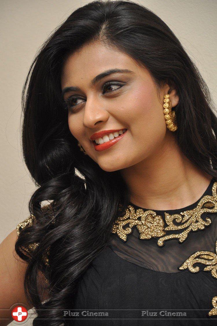Neha Hinge at Valli Movie First Look Launch Photos | Picture 1179958