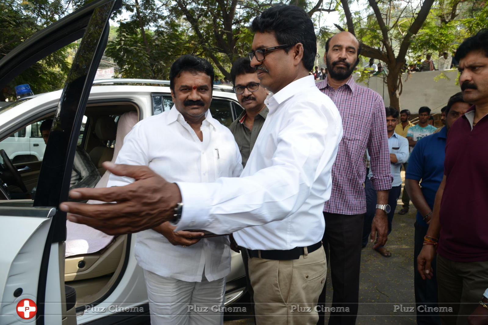 Celebs Pay Homage to Ranganath Photos | Picture 1182568