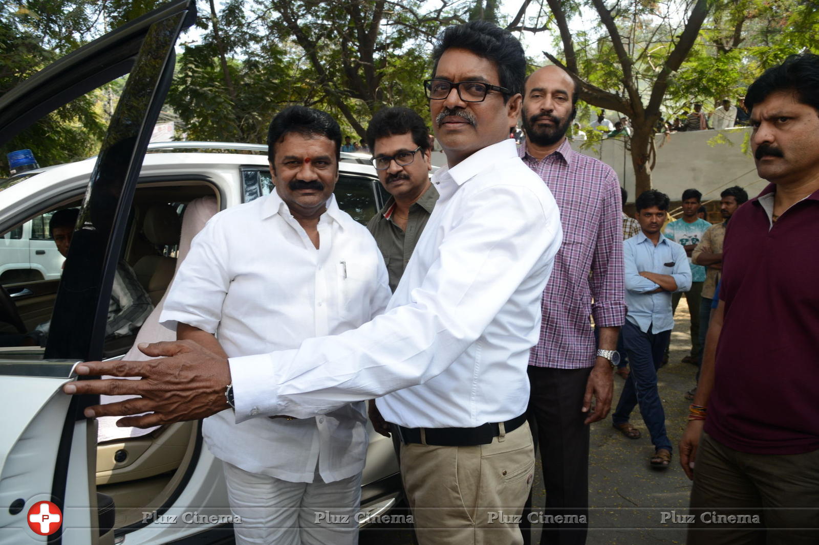 Celebs Pay Homage to Ranganath Photos | Picture 1182570