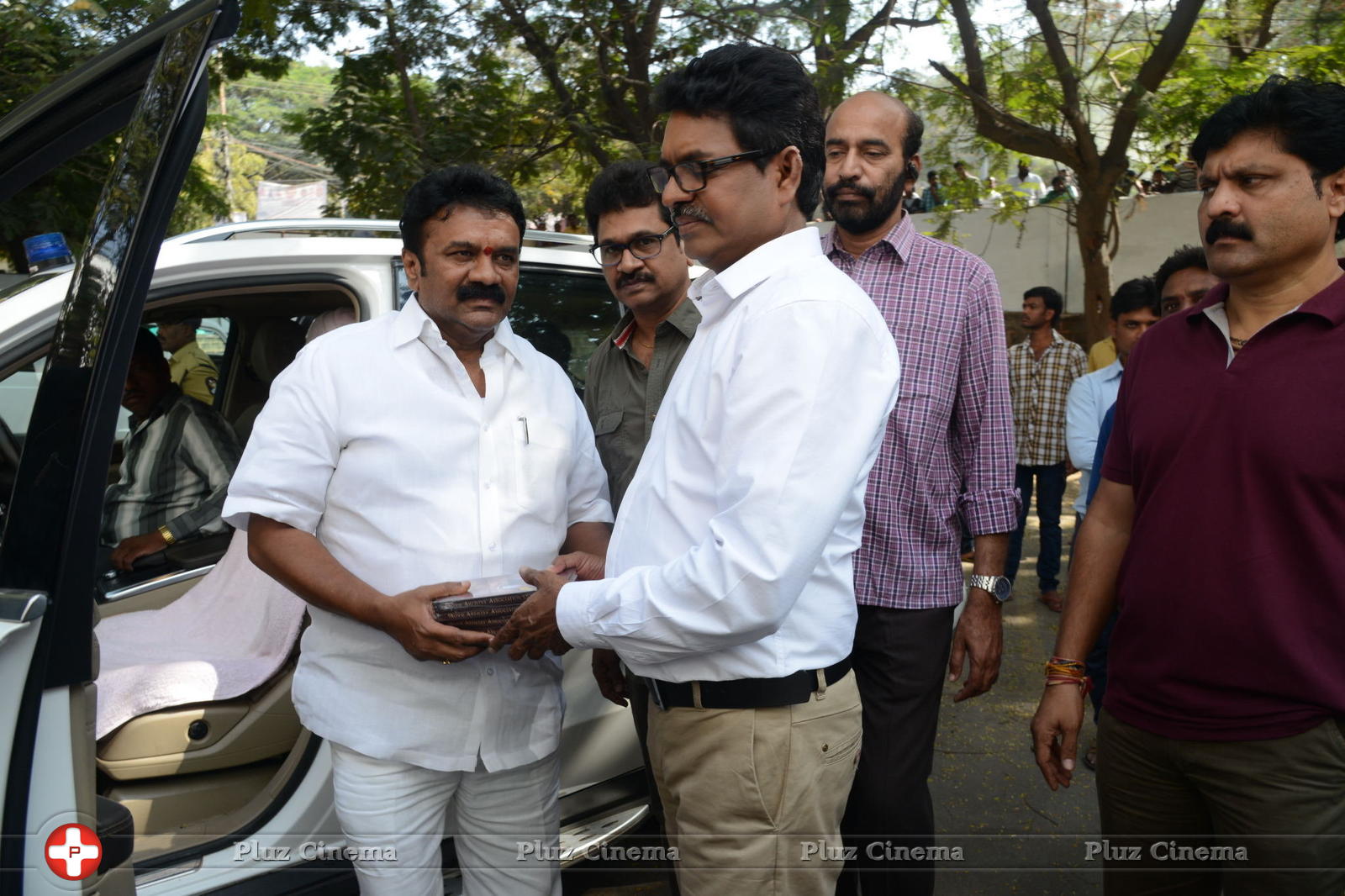 Celebs Pay Homage to Ranganath Photos | Picture 1182572