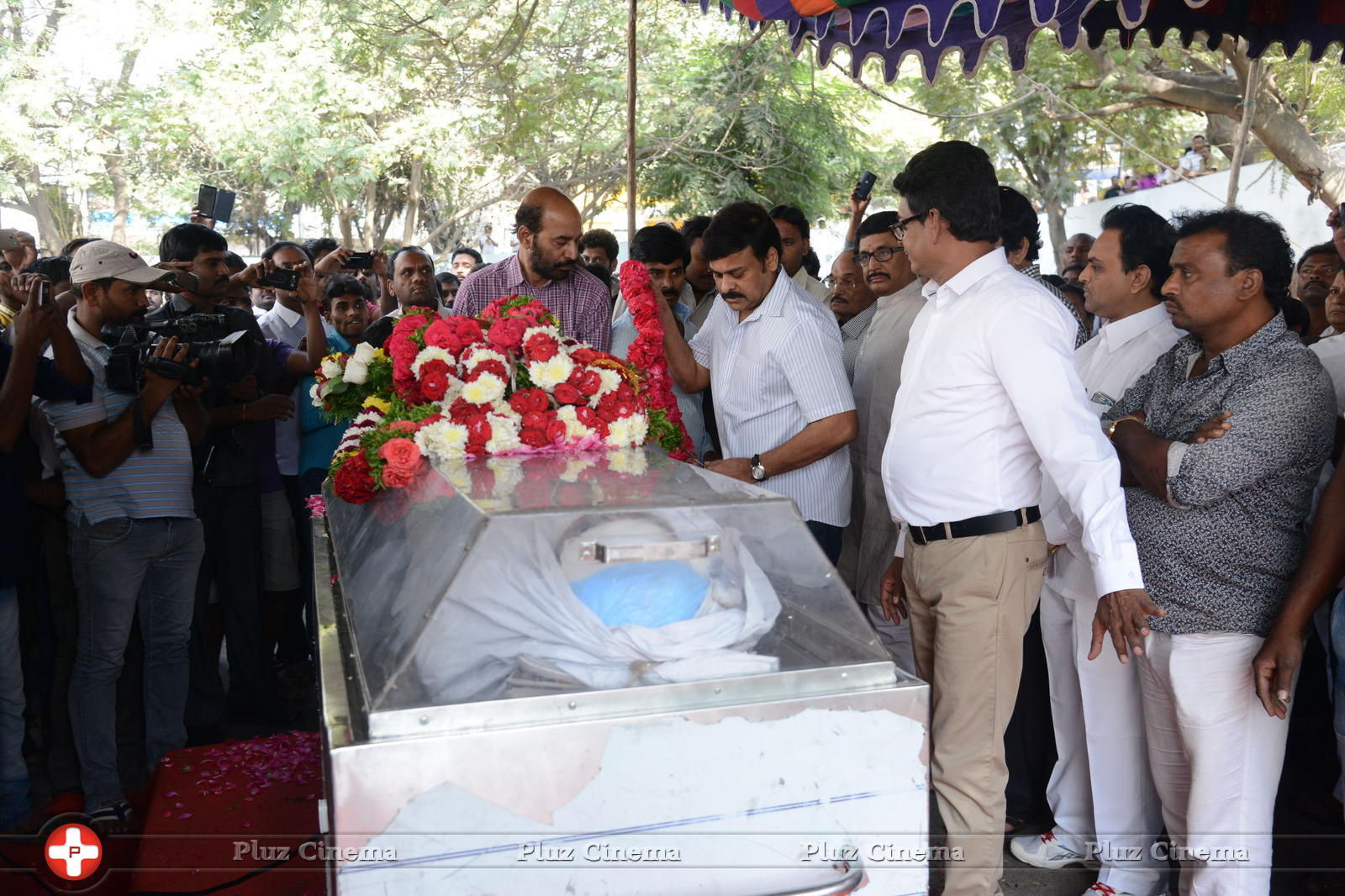 Celebs Pay Homage to Ranganath Photos | Picture 1182608