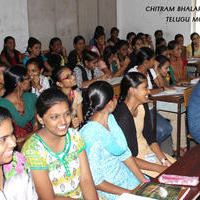 Chitram Bhalare Vichitram Movie Chitram Bhalare Vichitram Promotions at College Photos | Picture 1190456