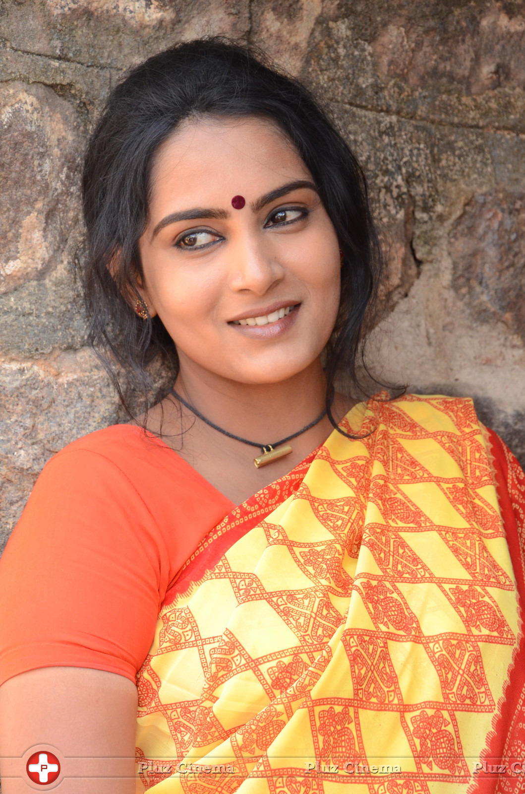 Himaja - Vetakodavallu Movie Working Stills | Picture 954044