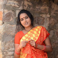Himaja - Vetakodavallu Movie Working Stills | Picture 954038