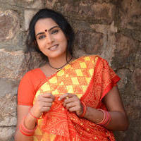 Himaja - Vetakodavallu Movie Working Stills | Picture 954040
