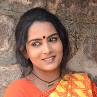 Himaja - Vetakodavallu Movie Working Stills | Picture 954044
