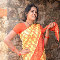 Himaja - Vetakodavallu Movie Working Stills | Picture 954050