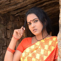 Himaja - Vetakodavallu Movie Working Stills | Picture 954077